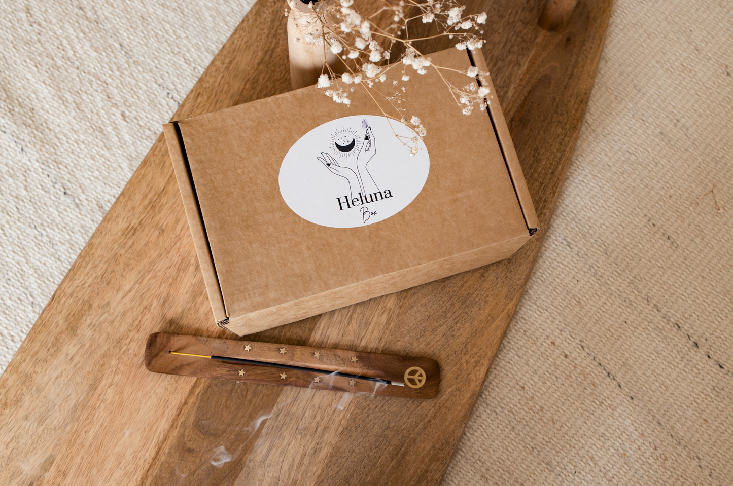 * Heluna Box *